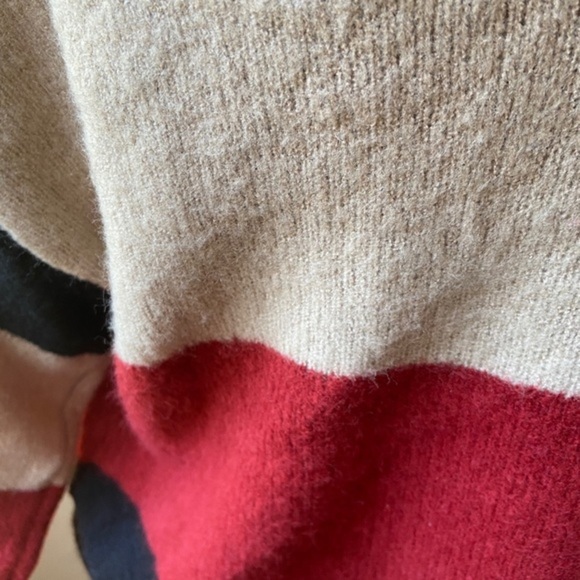 CLICHÉ Color Block Turtle Neck Pullover - Picture 10 of 10